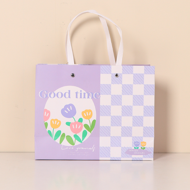 Romantic tulip square gift bag
