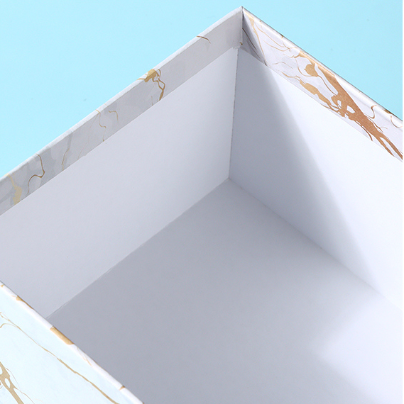 Golden Marble Pattern White Rectangular Gift Box (M)