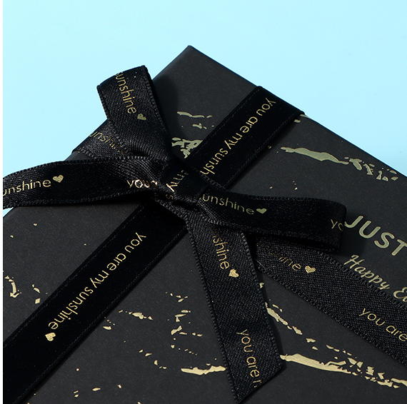 Golden Marble Pattern Black Square Gift Box (L)