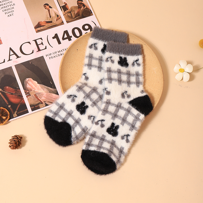 Fluffy rabbit series women's mid-tube socks