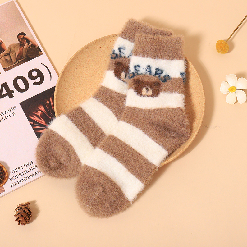 Hairy bear series women's mid-tube socks