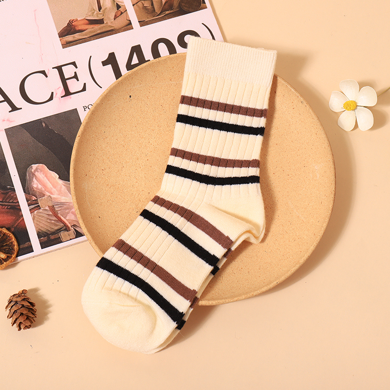 Women's soft Brown Contrast striped mid-tube socks (2 pairs)