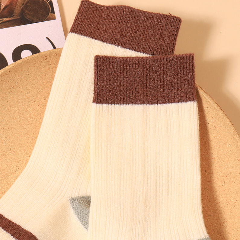 Women's soft Green Matching striped mid-tube socks (2 pairs)