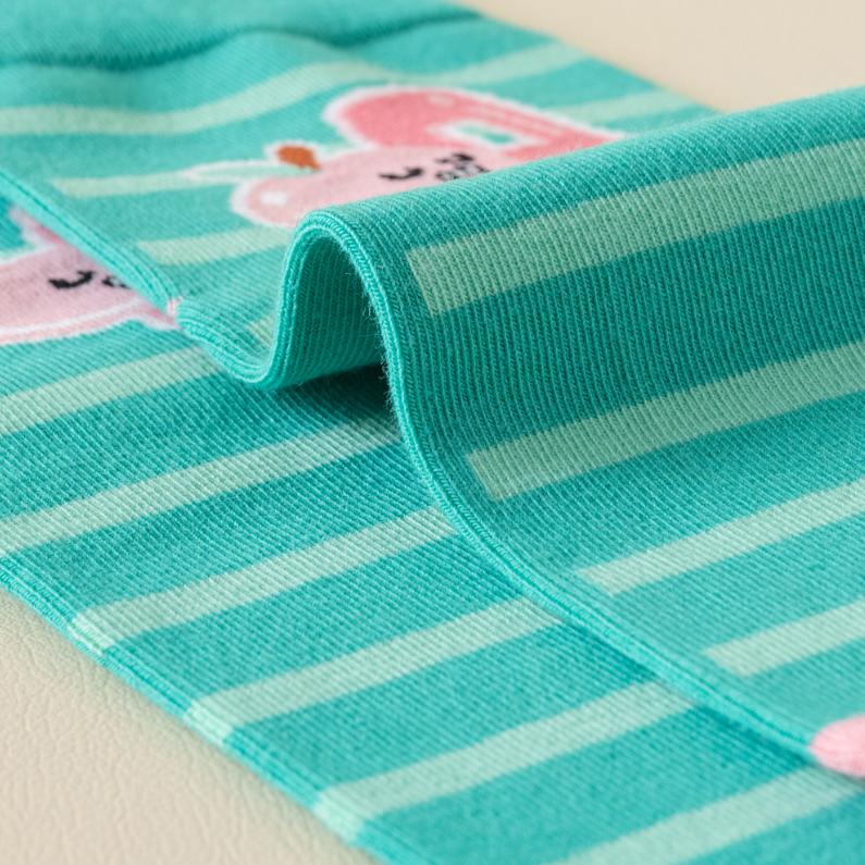 1 Pair of stylish Apple Antibacterial Couple Socks (Mixed)