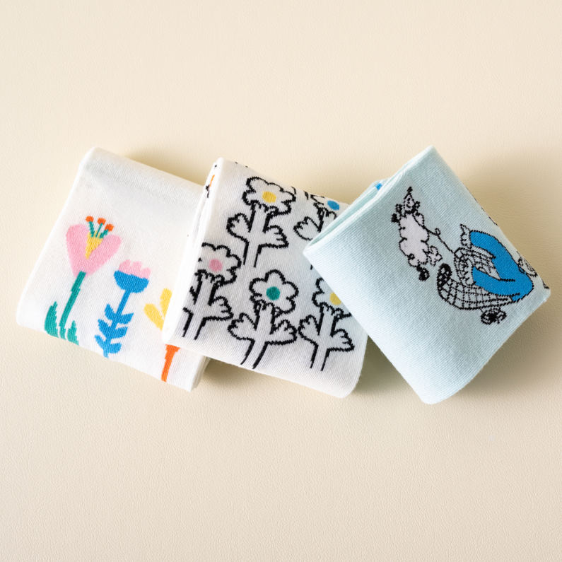 1 pair of Fun Art Antibacterial Couple Socks (mixed)