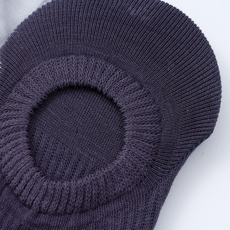 Solid Color Invisible Socks for Men (2 pairs)