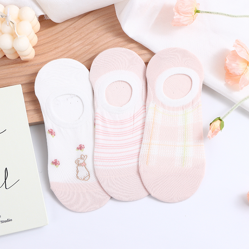 Pink Rabbit Series Invisible Socks for Women (2 pairs)