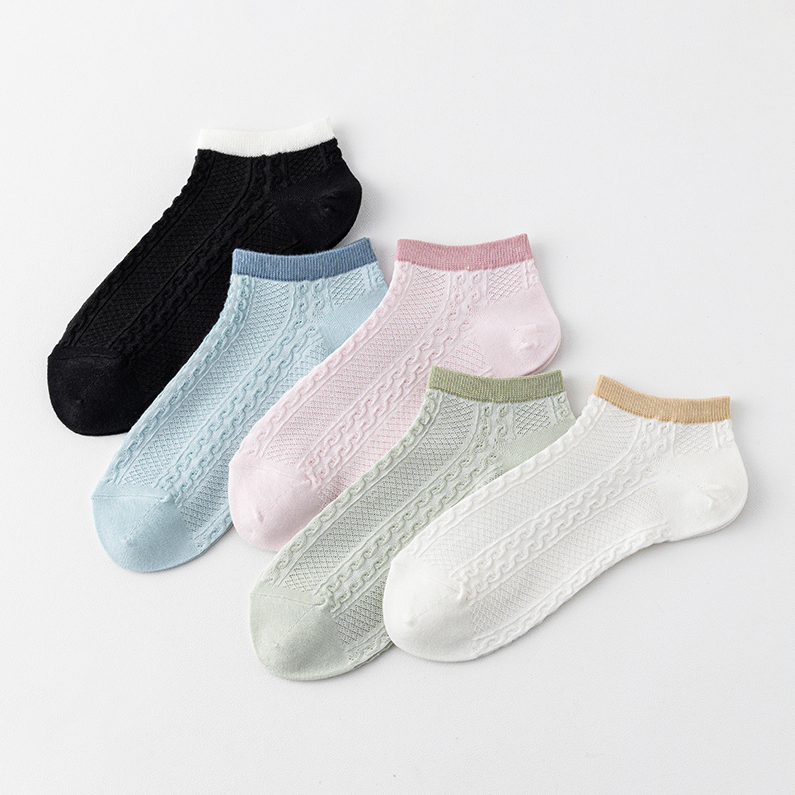 Color Contrast ribbed three-dimensional Twist Socks for Wome