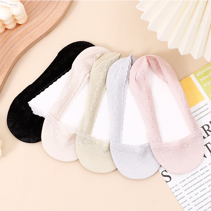 2 pairs of Love Flower Lace Invisible Socks for women (mixed