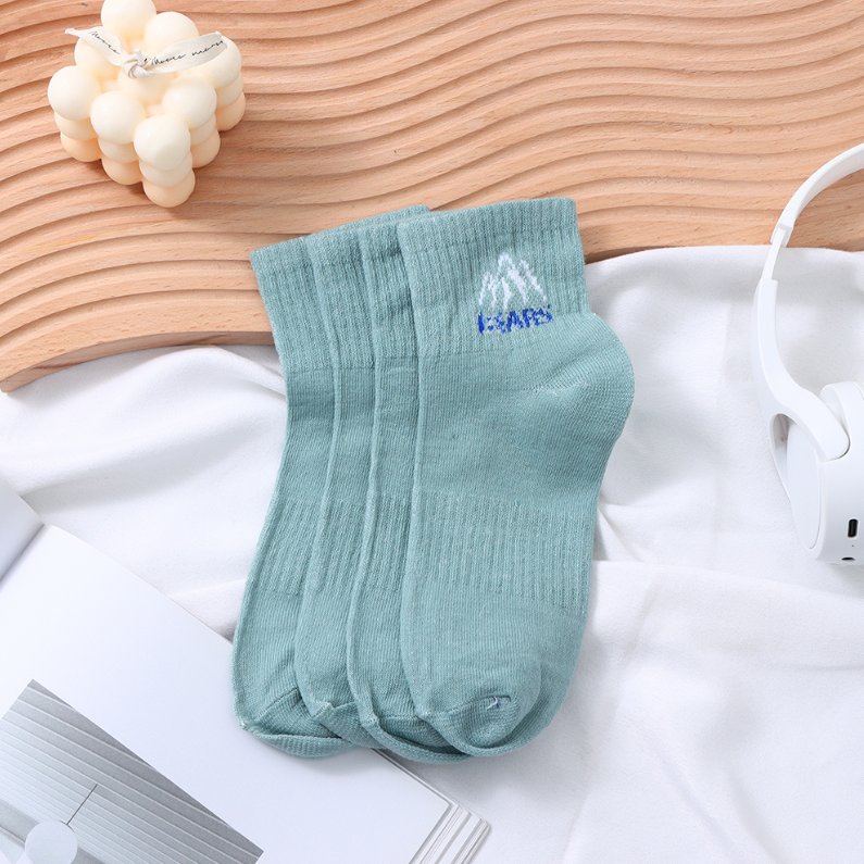 Snow Mountain Jacquard Men's Mid-Calf Socks 2 Pairs