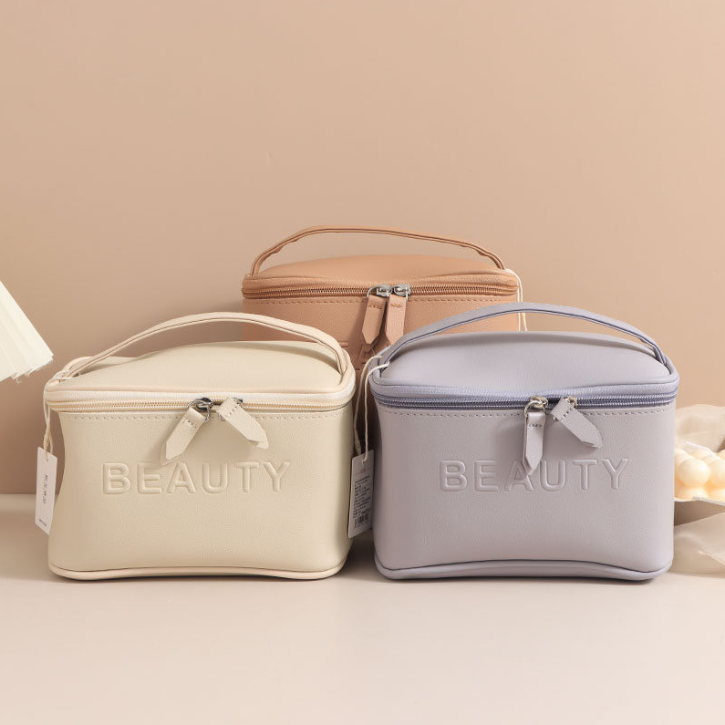 Solid-color three-dimensional English round bucket cosmetic bag
