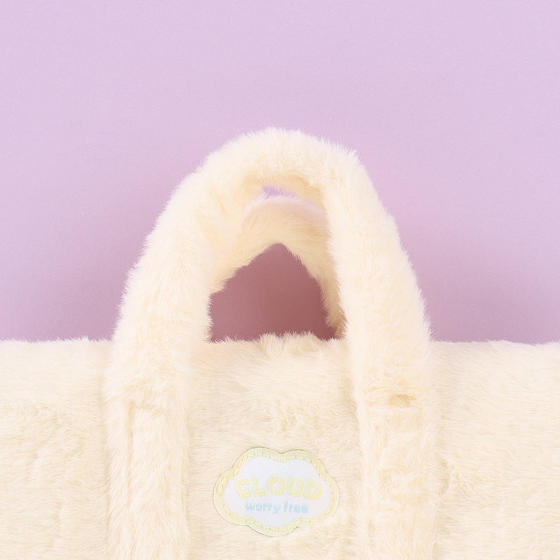 Zhi Zhi Coconut Cloud Large Square Plush Pen Case L