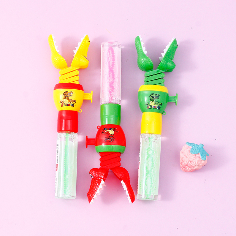 Retractable alligator bubble wand