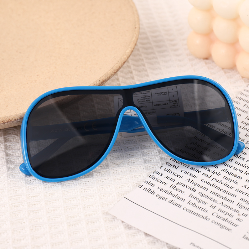 Stylish TPE Sunglasses for Kids(8-12 Years Old)