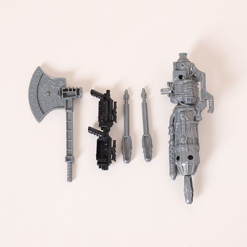 An 8.5 "Giant Cop shape-shifting toy