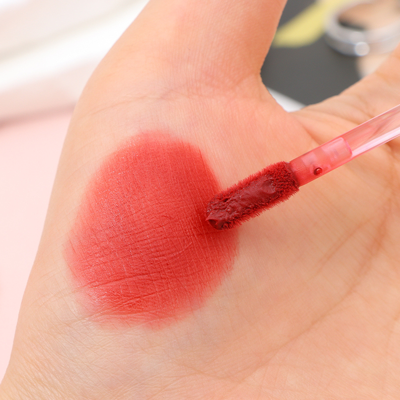 Velvet Cream Lip Paste 01 Strawberry Pulp