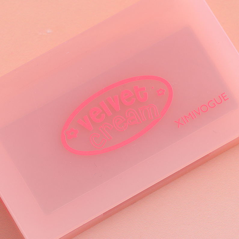 Velvet cream Monochrome Blush No. 3 milk powder