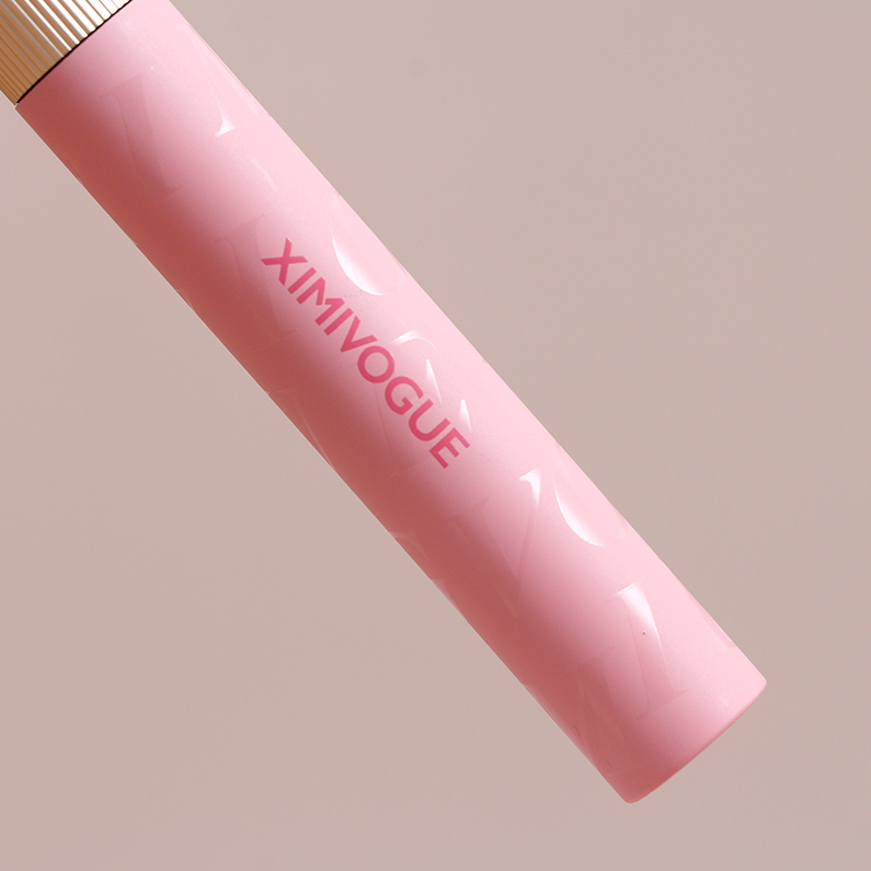 Sun Flower Curl and long-lasting mascara black