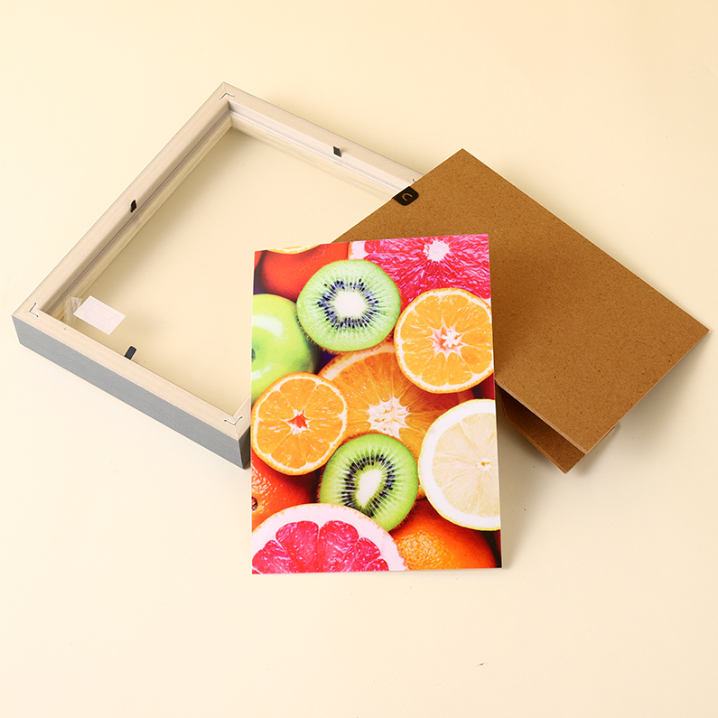 7 "Simple Golden Rimmed Photo Frame (Oak)