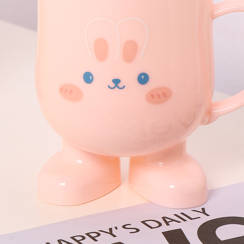 Cartoon Animal Standing mouthwash (260mL)