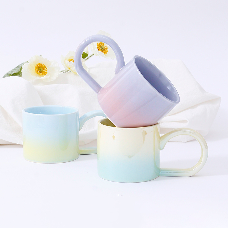 Color Contrast Wide Handle Ceramic Cup (350mL/11.83fl.oz.)