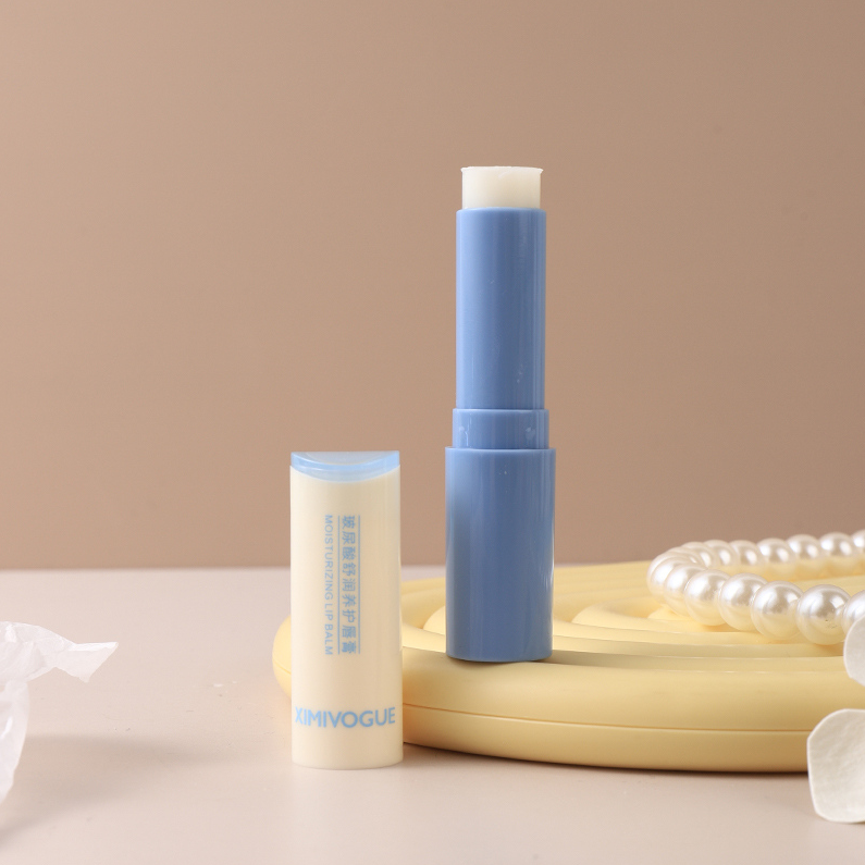 Hyaluronic acid Moisturizing and Nourishing Lip balm