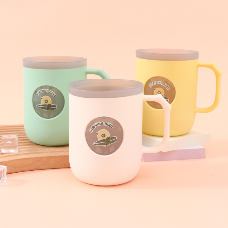 Elegant two-color mouthwash cup (mixed)