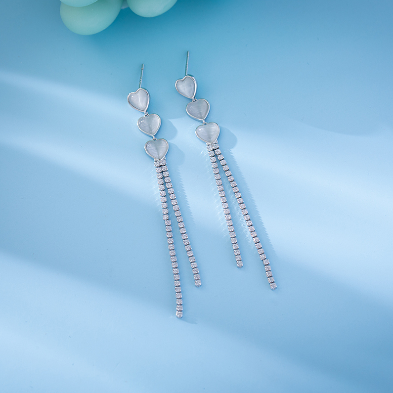 Tassel stud earrings