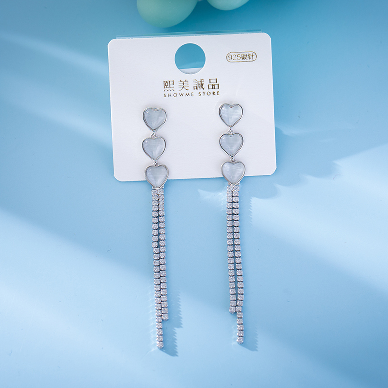 Tassel stud earrings