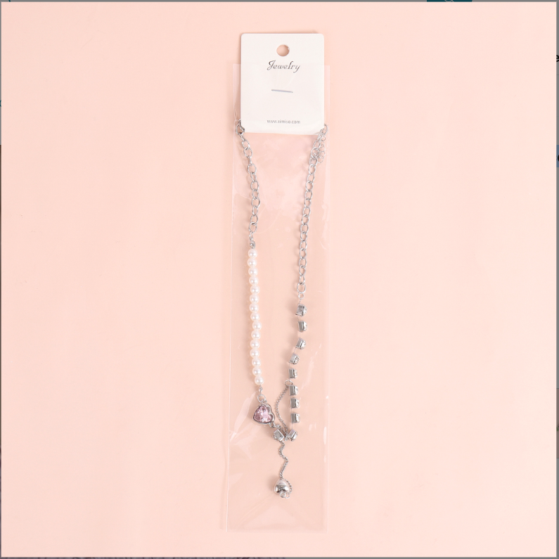 Featured patchwork necklace for women