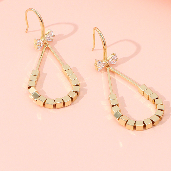 Bow drop earrings