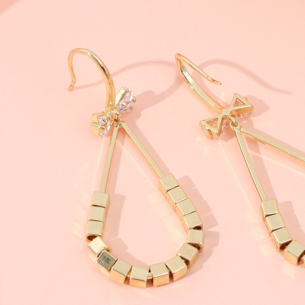 Bow drop earrings
