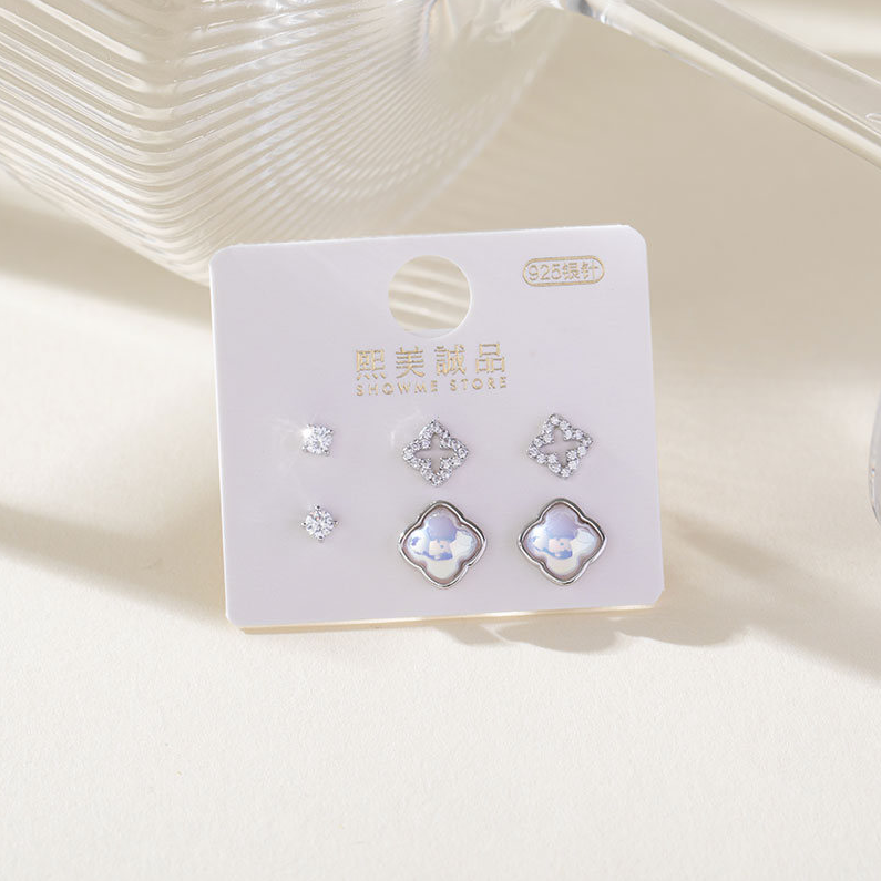 Delicate four-leaf clover earrings set