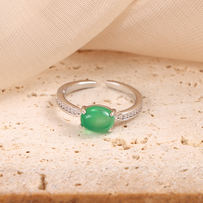 Gorgeous new Chinese ring