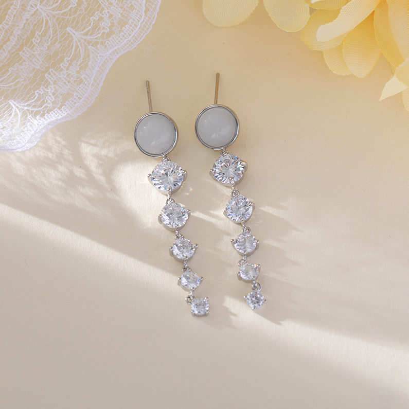 Fresh micro tassel stud earrings