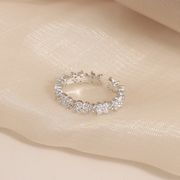 Zircon exquisite ring