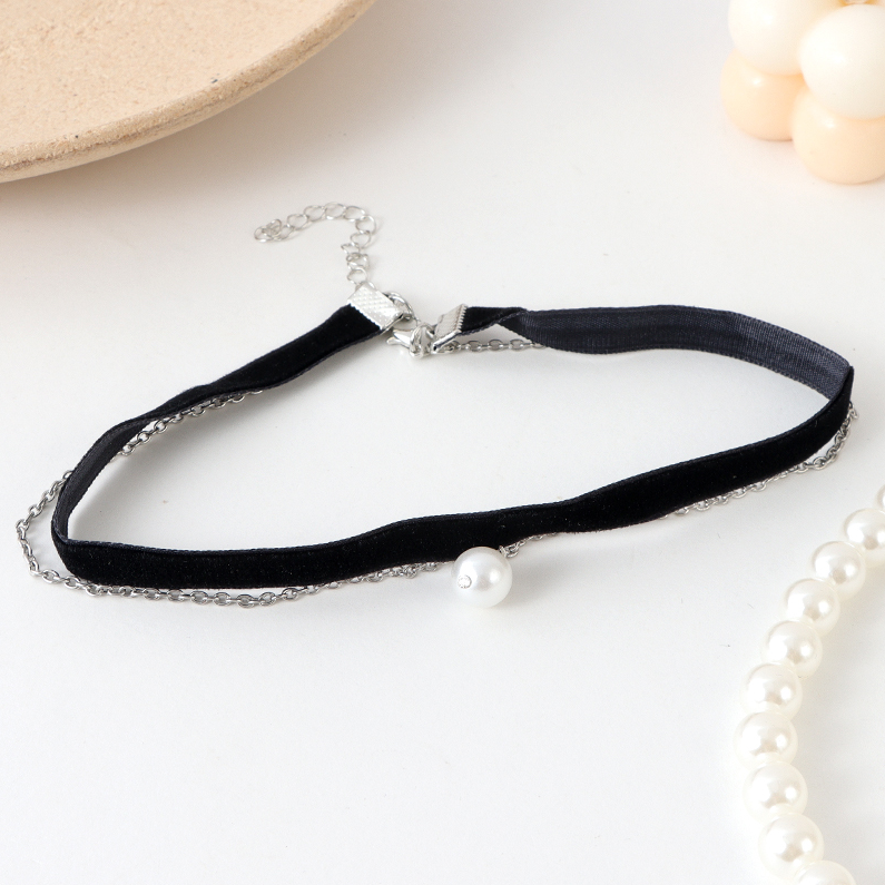Vintage double pearl choker