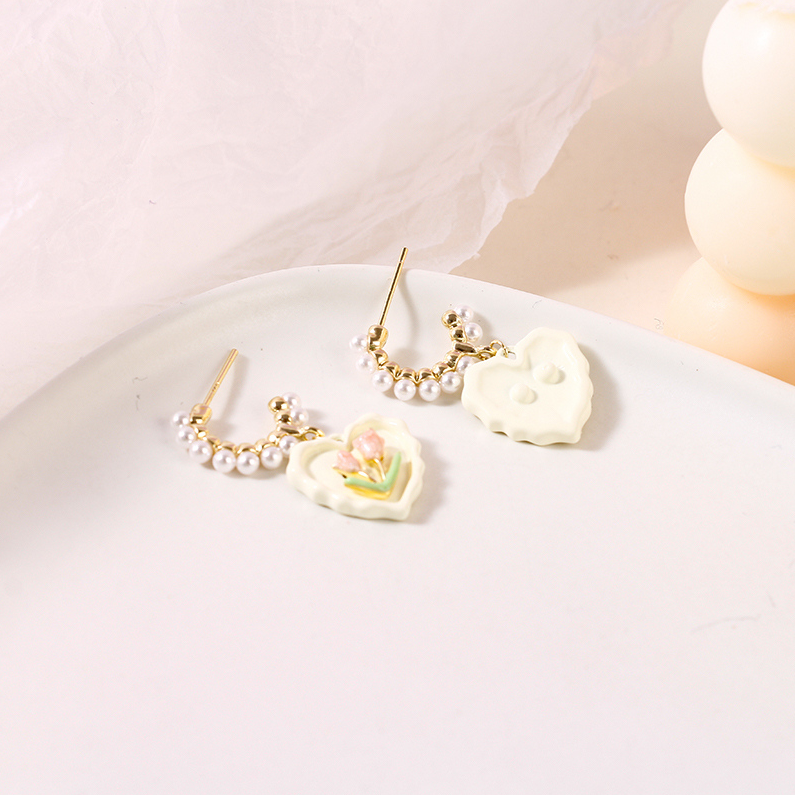 Flower drop earrings