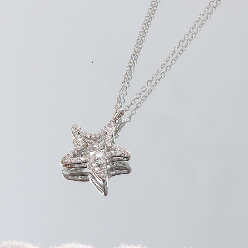 Starfish zircon necklace