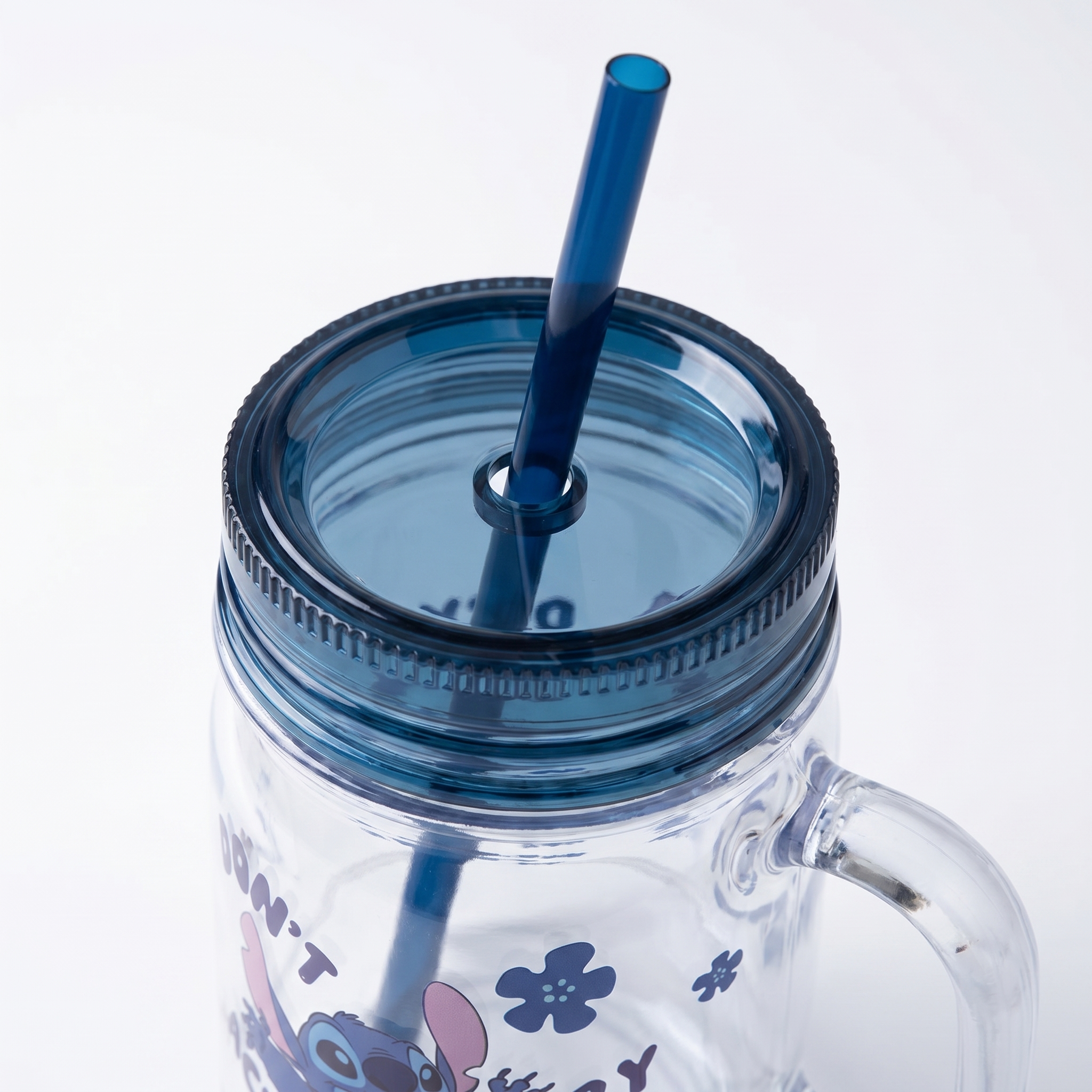 Stitch Cup with Blue Lid 550ml/18.60 fl.oz.